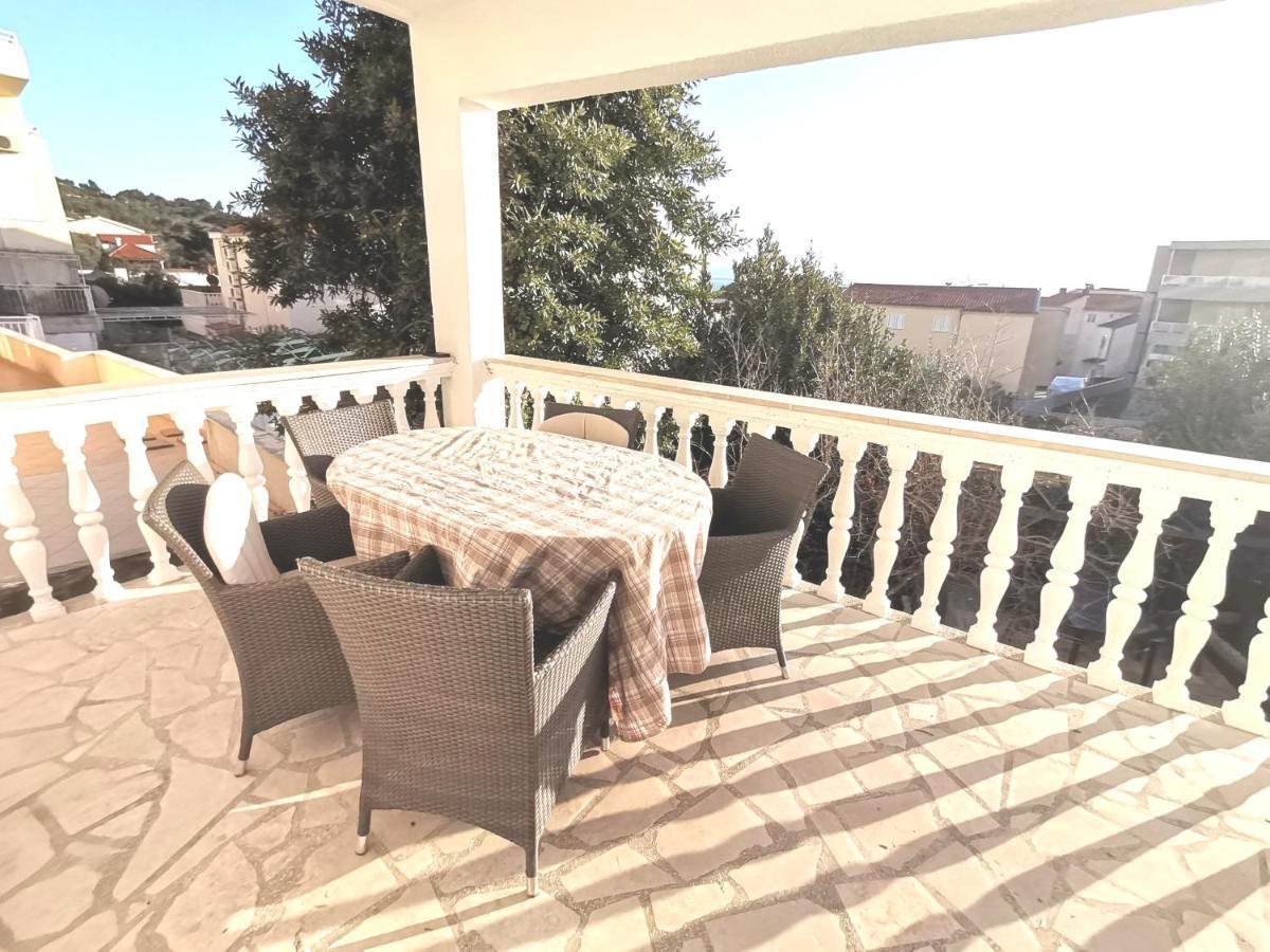 Apt White Idyll, 3 Bedrooms, 3 Bathrooms, Terrace Apt Promajna Bagian luar foto