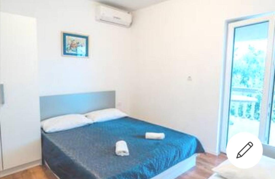 Apt White Idyll, 3 Bedrooms, 3 Bathrooms, Terrace Apt Promajna Bagian luar foto